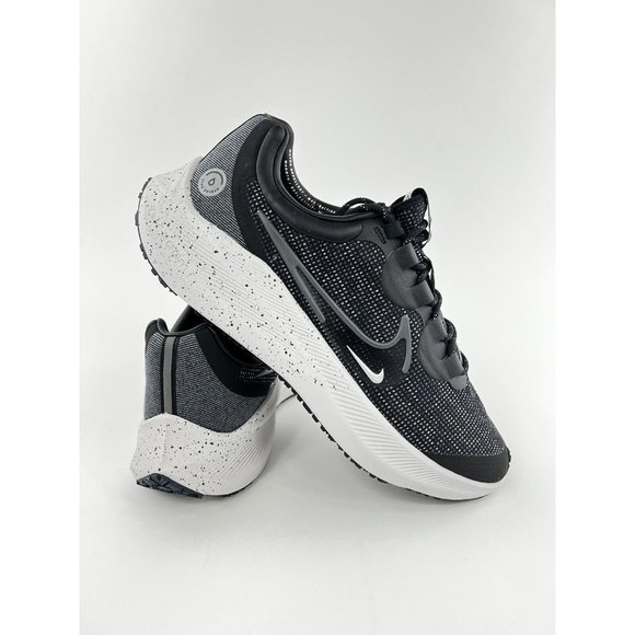 Nike Winflo 8 Shield Black Iron Grey Men's Sneakers Water Repellent NO SHOE BOX - Picture 2 of 11